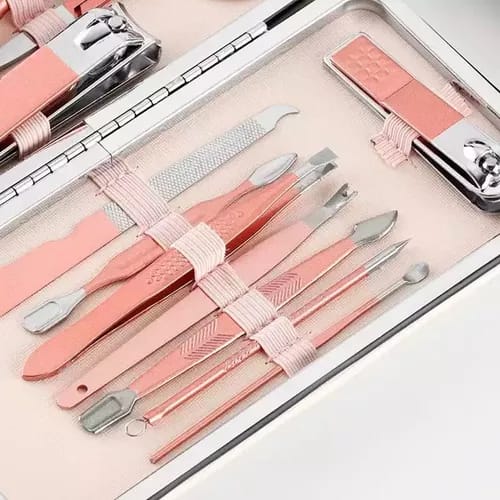 LLEGO SET DE  MANICURE Y PEDICURE 💅🏻💅🏻